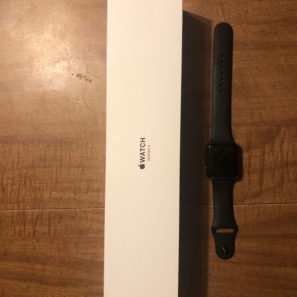 space gray, series 3 Apple Watch main image 4